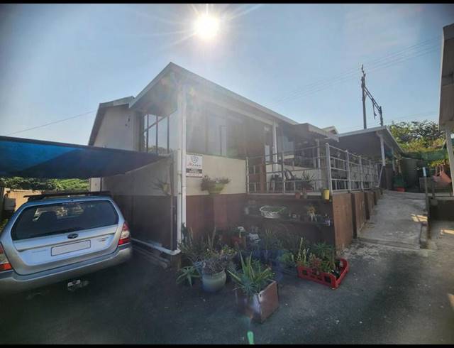 2 BEDROOM HOUSE FOR SALE IN SEA VIEW